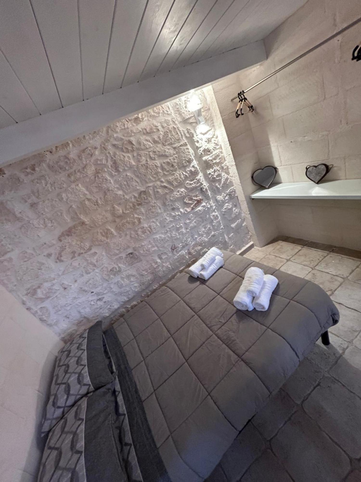 La 13 Guest House Ostuni Esterno foto