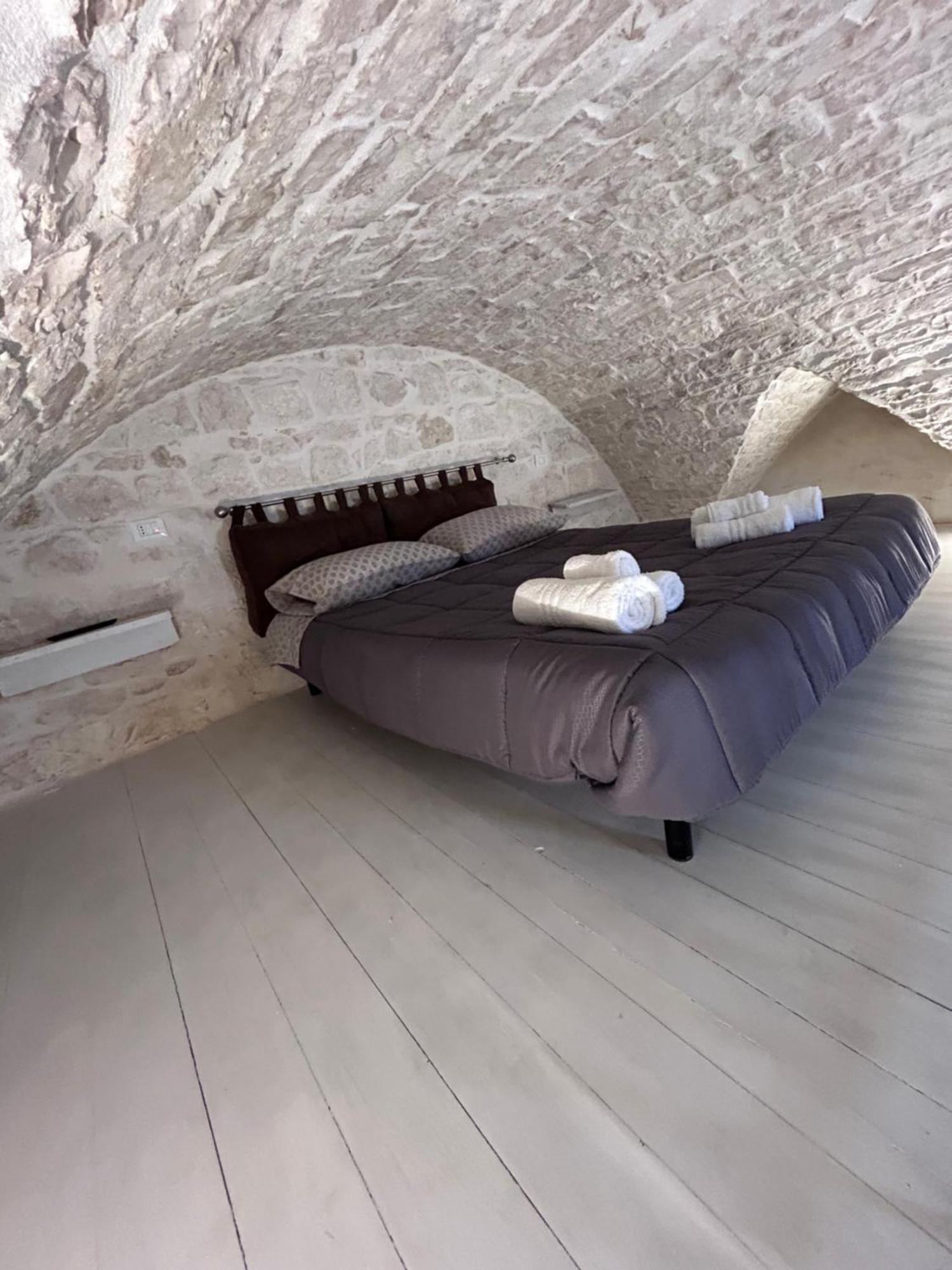 La 13 Guest House Ostuni Esterno foto